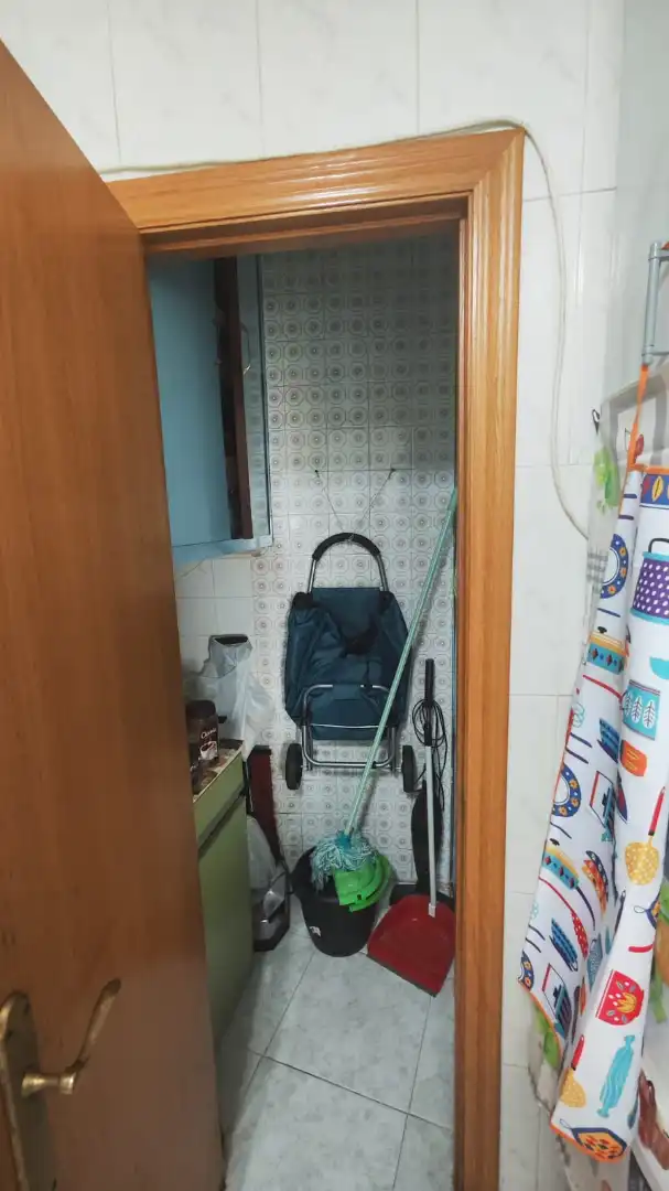 Parking of Flat for sale in Zaragoza  with Furnished