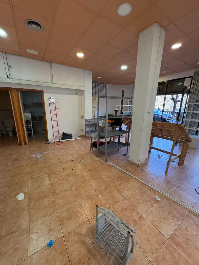 Business premises to rent in Passeig José Canalejas, imagen 8