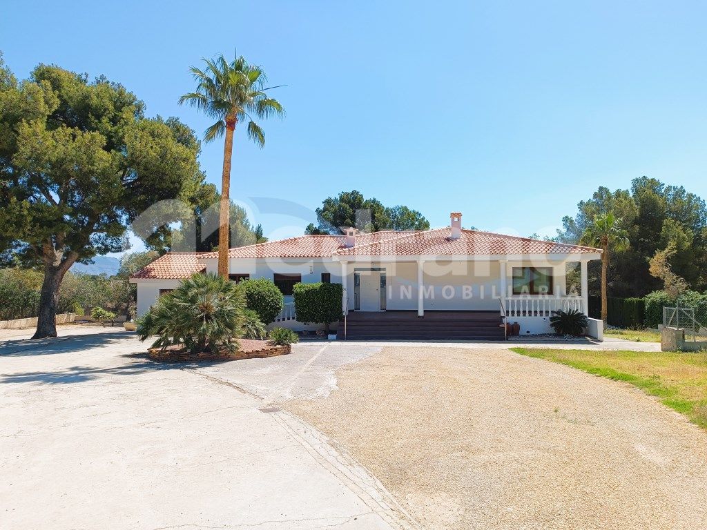 Exterior view of House or chalet for sale in La Nucia  with Air Conditioner, Heating and Private garden