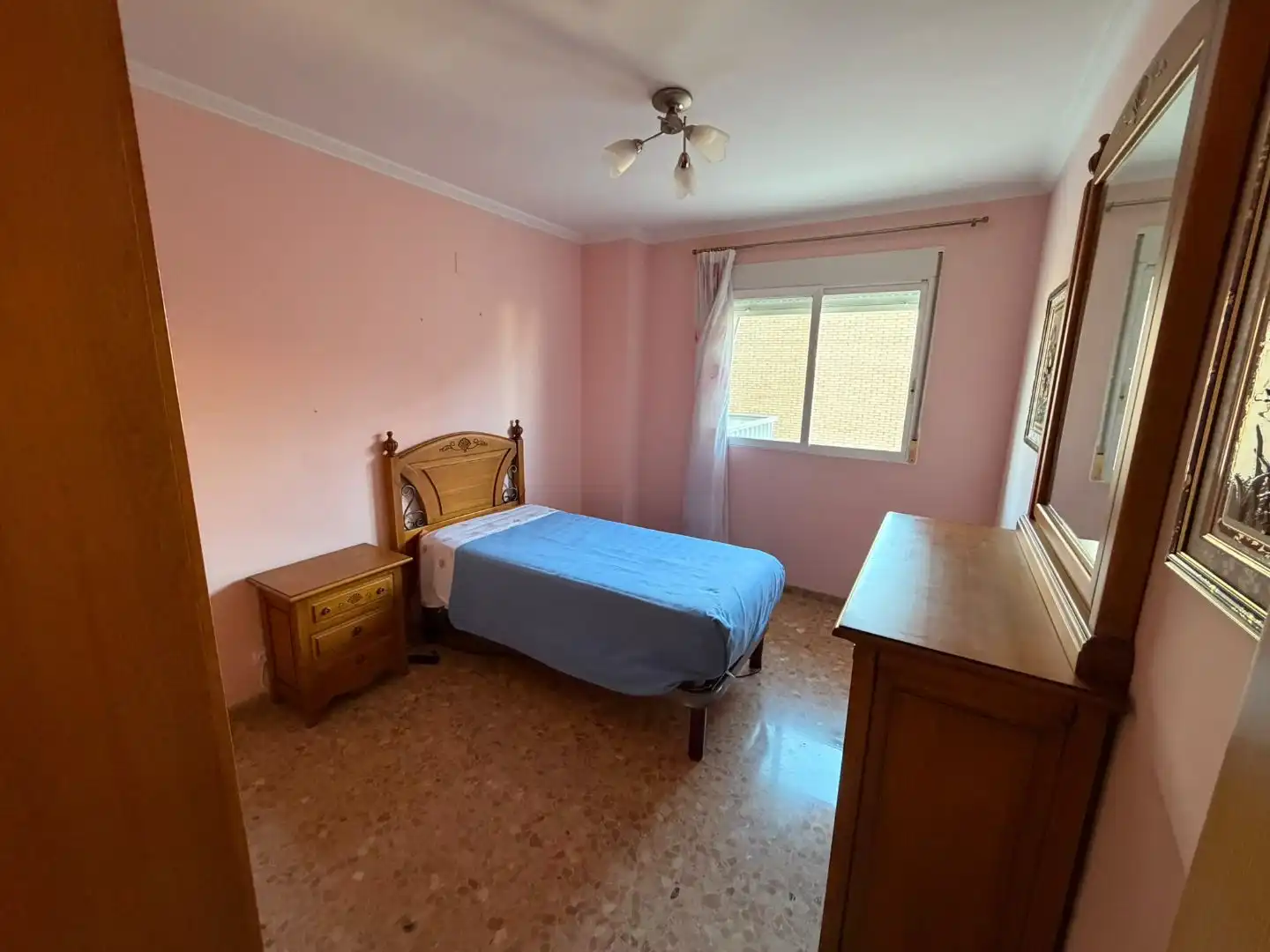 Habitación de Piso en venta en Sagunto / Sagunt con Terraza y Balcón