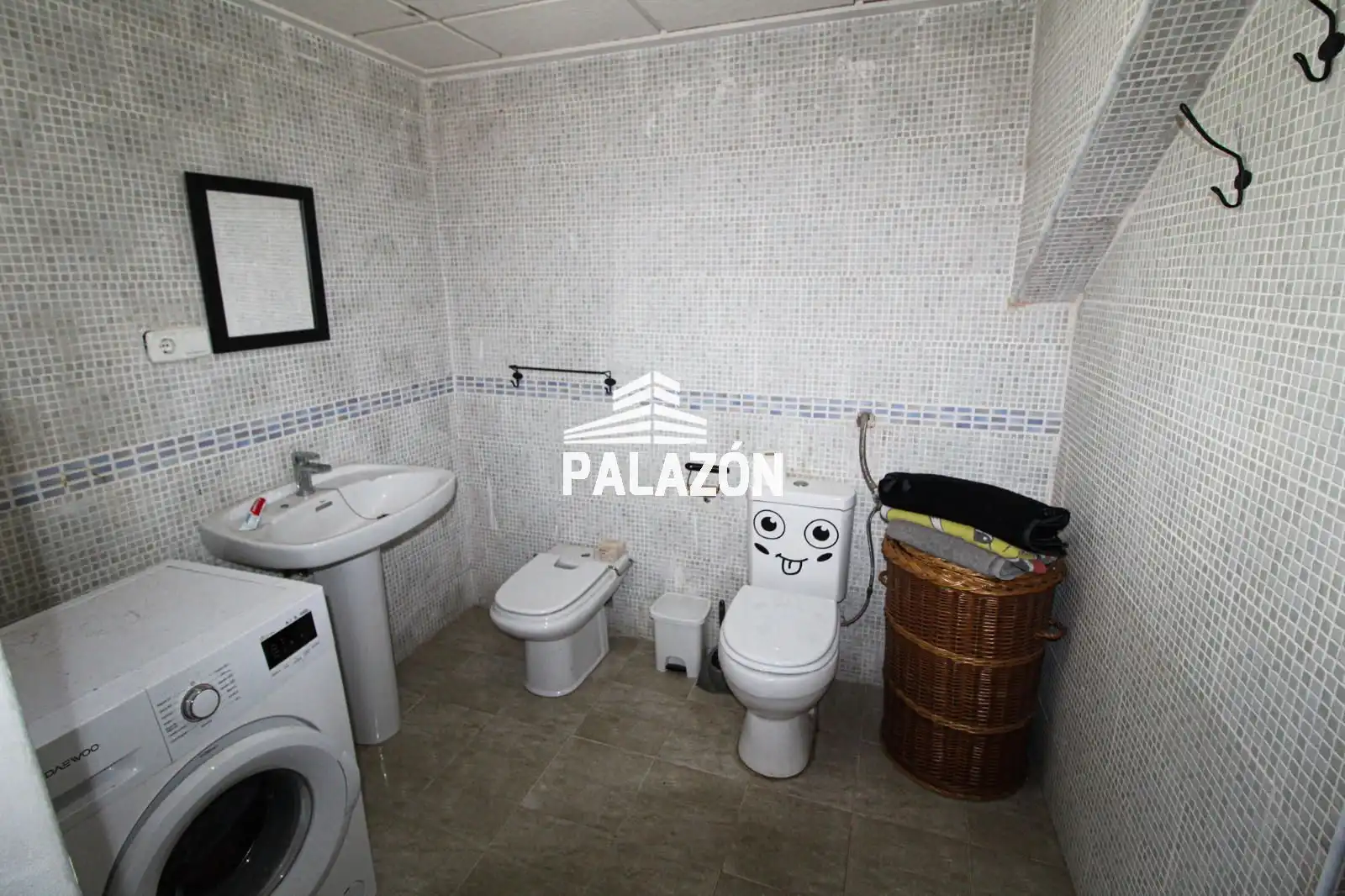 Badezimmer von Country house zum Verkauf in Aspe
