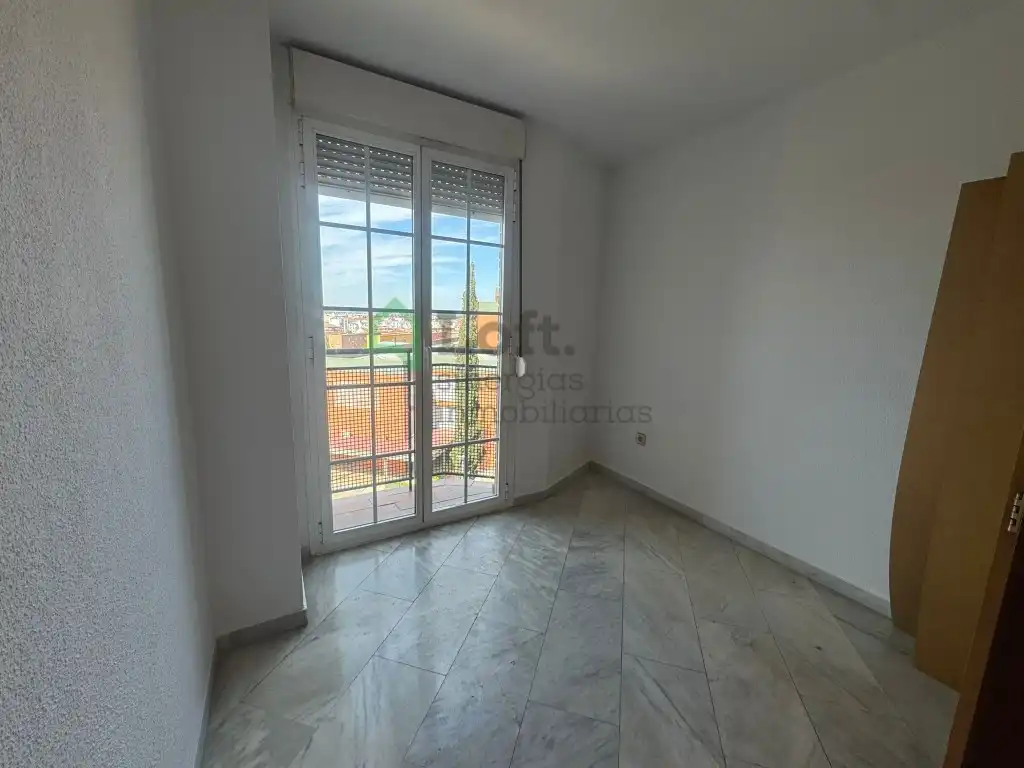 Habitación de Piso en venta en Badajoz con Balcón