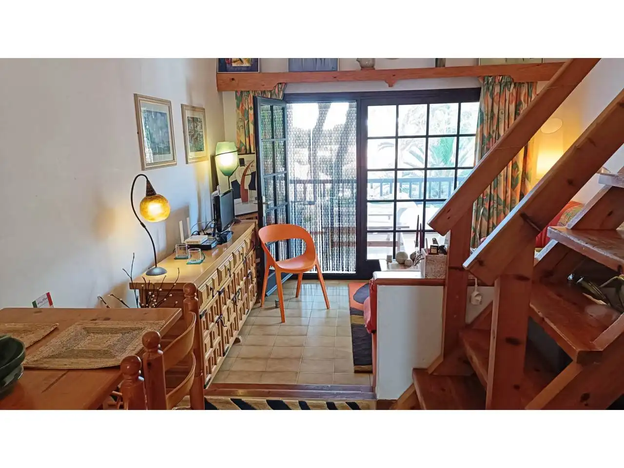 Living room of Flat for sale in L'Escala  with Terrace, Furnished and Community pool