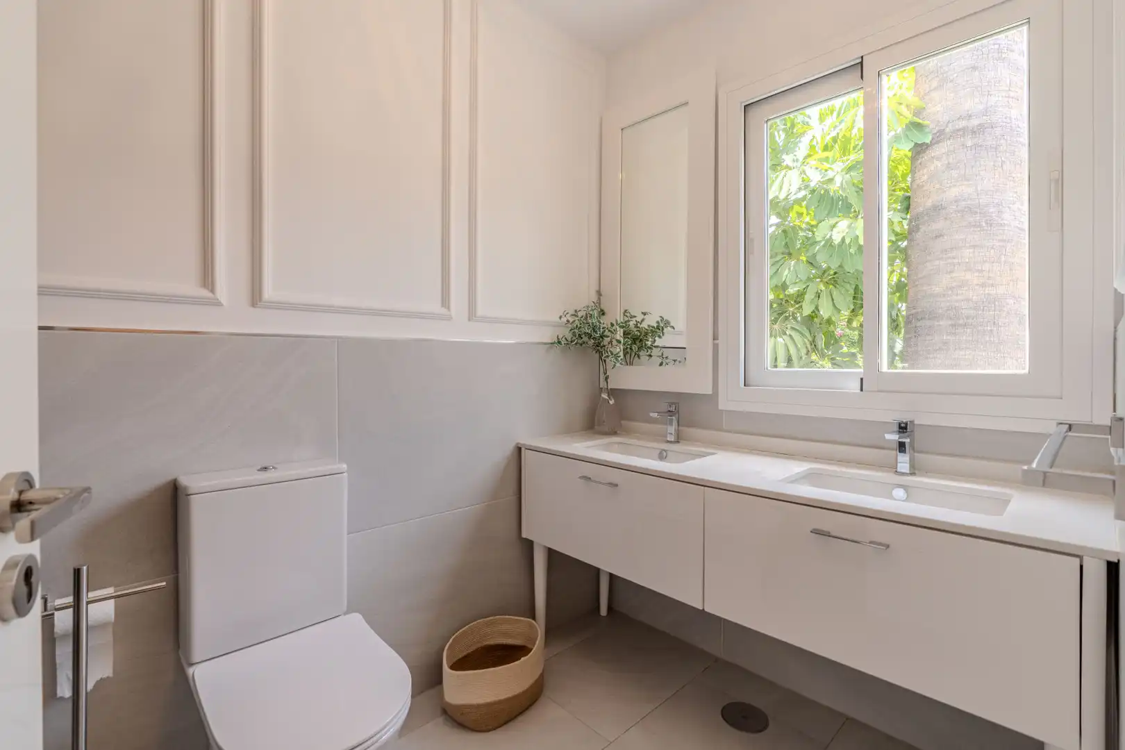 Bany de Casa o xalet de lloguer en Marbella amb Aire condicionat, Calefacció i Jardí privat