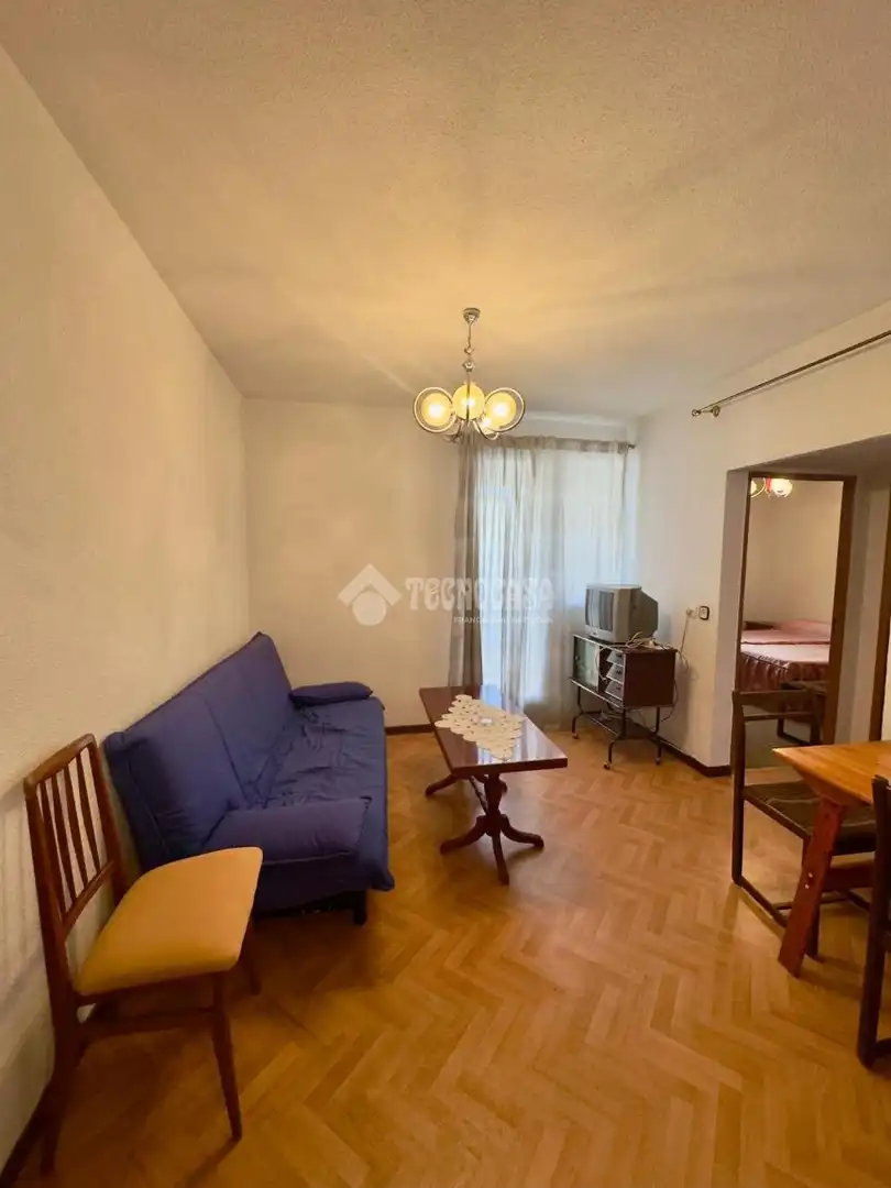 Sala d'estar de Pis en venda en Madrid