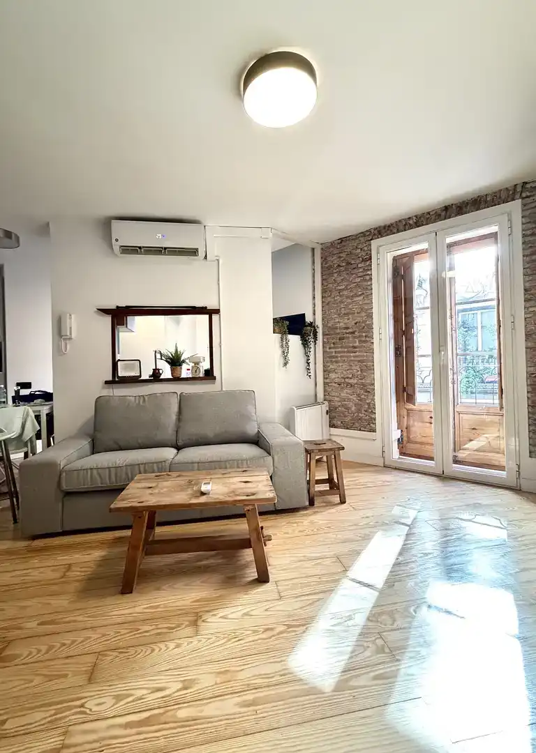 Living room of Study for rent in  Madrid Capital  with Air Conditioner and Balcony