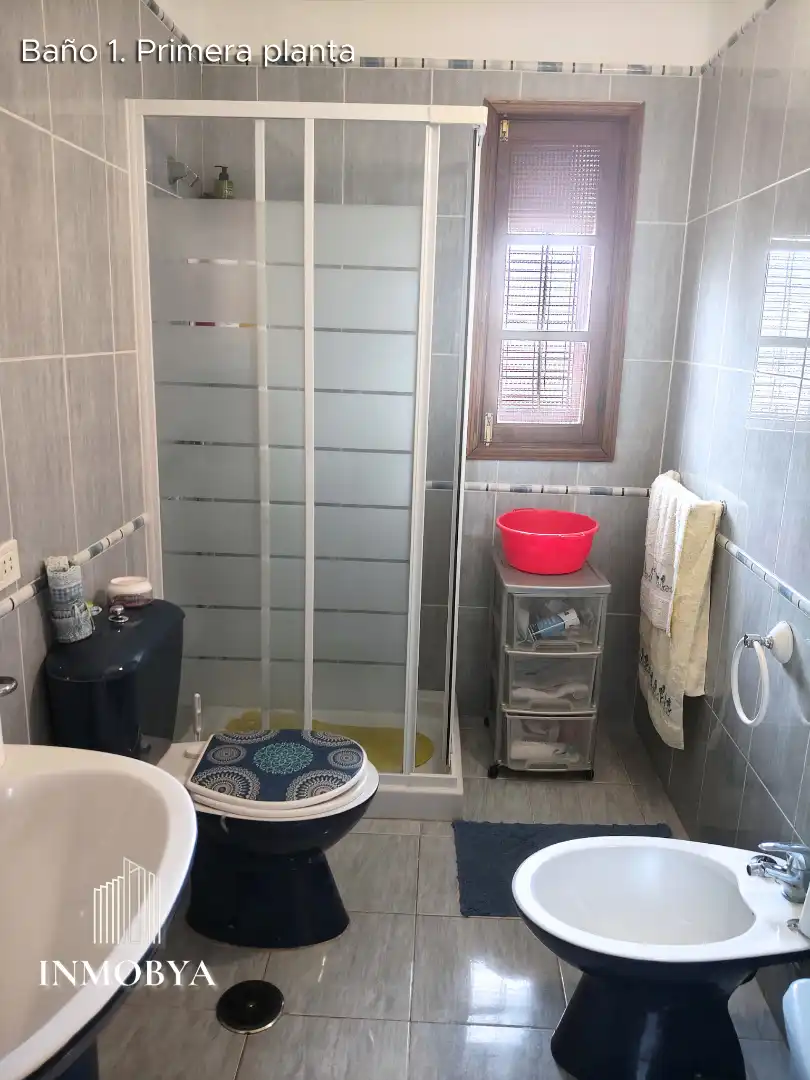 Bany de Casa o xalet en venda en Tacoronte amb Jardí privat, Terrassa i Moblat