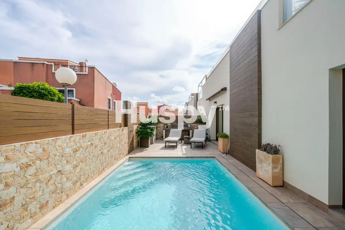 Casa con piscina en venta en Calle la Herrada, imagen 3