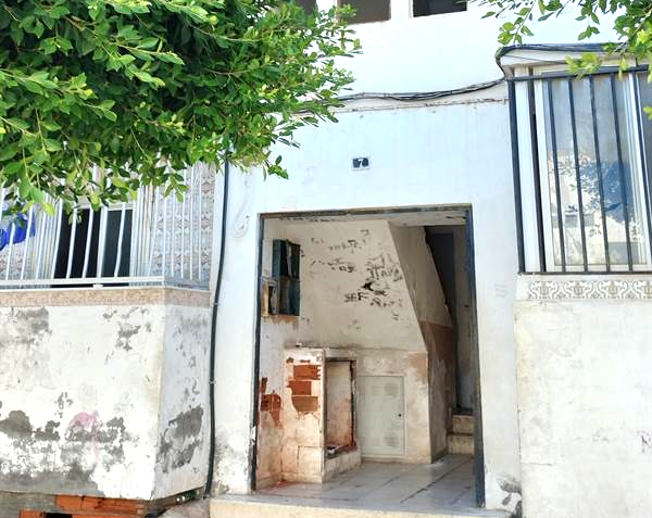 Flat for sale in Andalucia De, Roquetas Pueblo