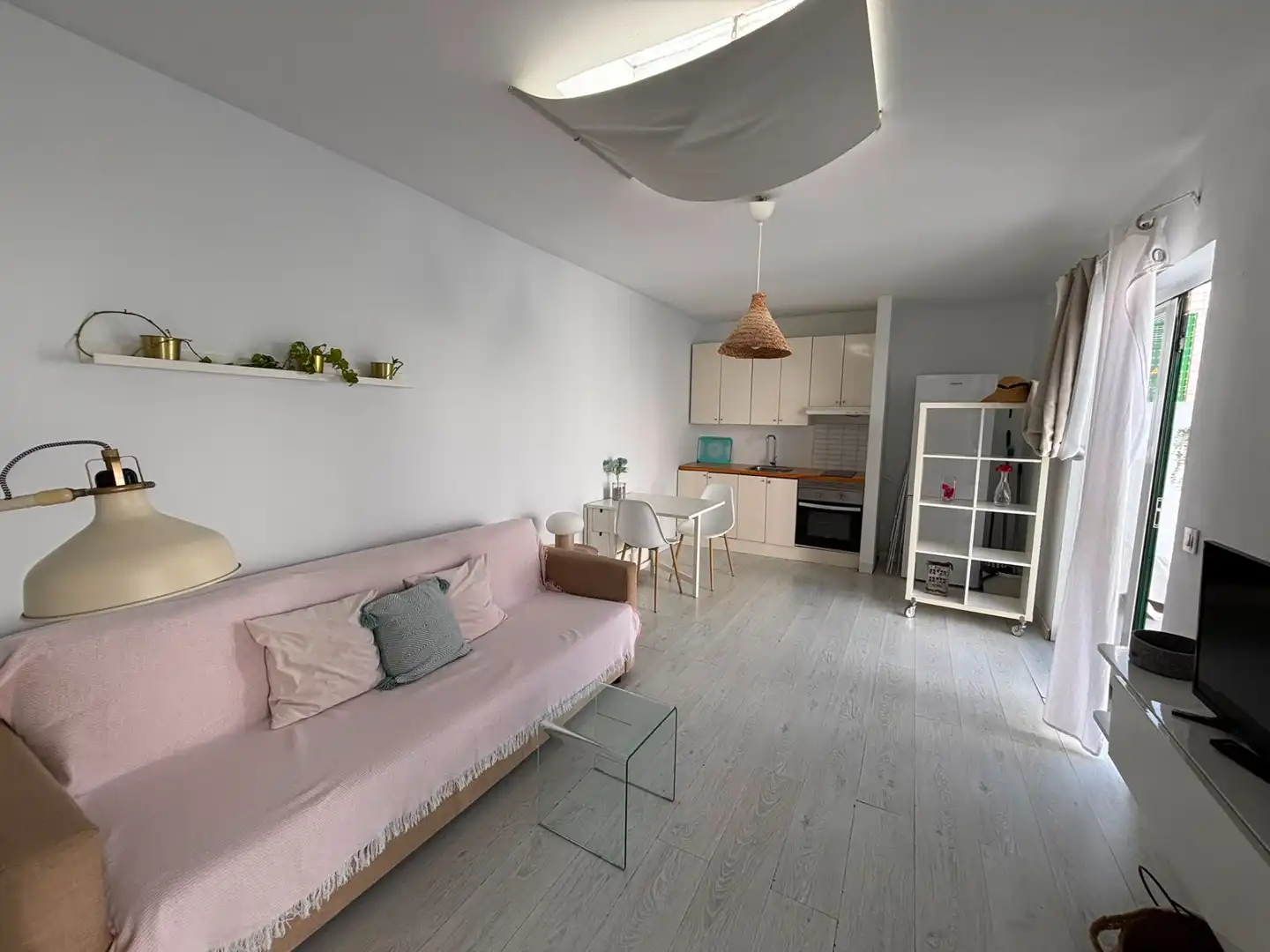 Sala de estar de Apartamento en venta en Tías con Terraza y Piscina comunitaria