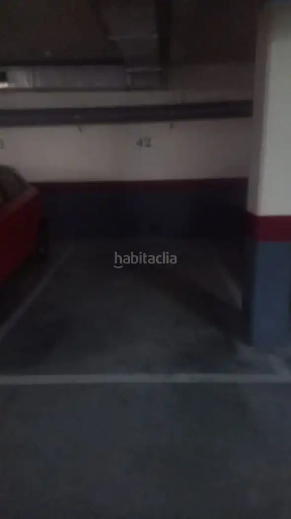 Einzelparkplatz zum Verkauf in Passeig de Lola Anglada 18