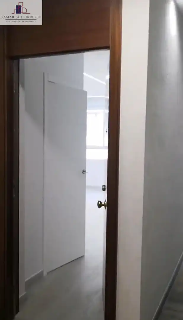 Piso en venta en Alicante / Alacant con Aire acondicionado, Calefacción y Alarma