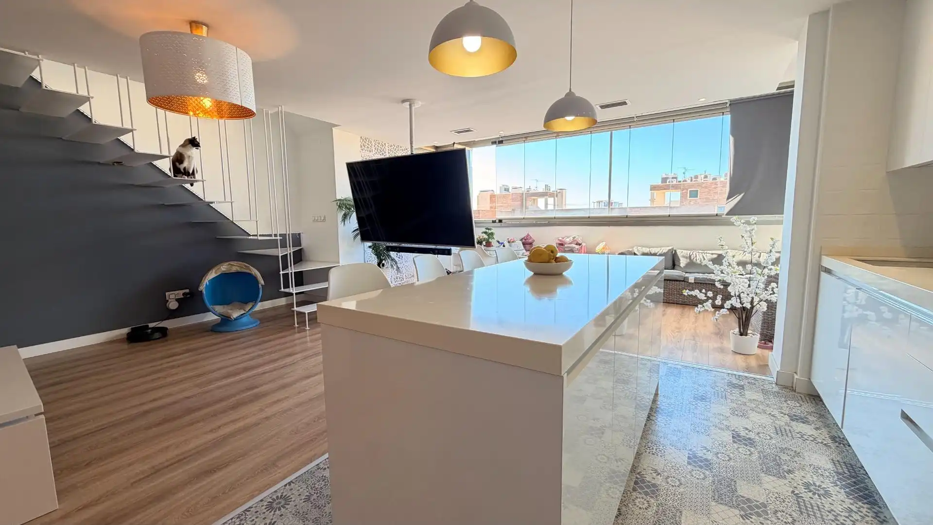 Küche von Dachboden zum Verkauf in Elche / Elx mit Heizung, Terrasse und Abstellraum