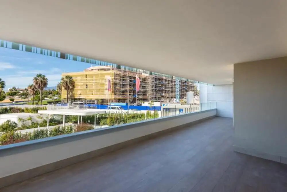 Vista exterior de Apartament de lloguer en Marbella amb Aire condicionat, Terrassa i Piscina