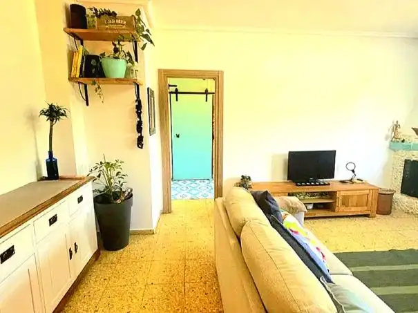 Sala d'estar de Pis en venda en Las Rozas de Valdearroyo  amb Terrassa, Piscina i Balcó