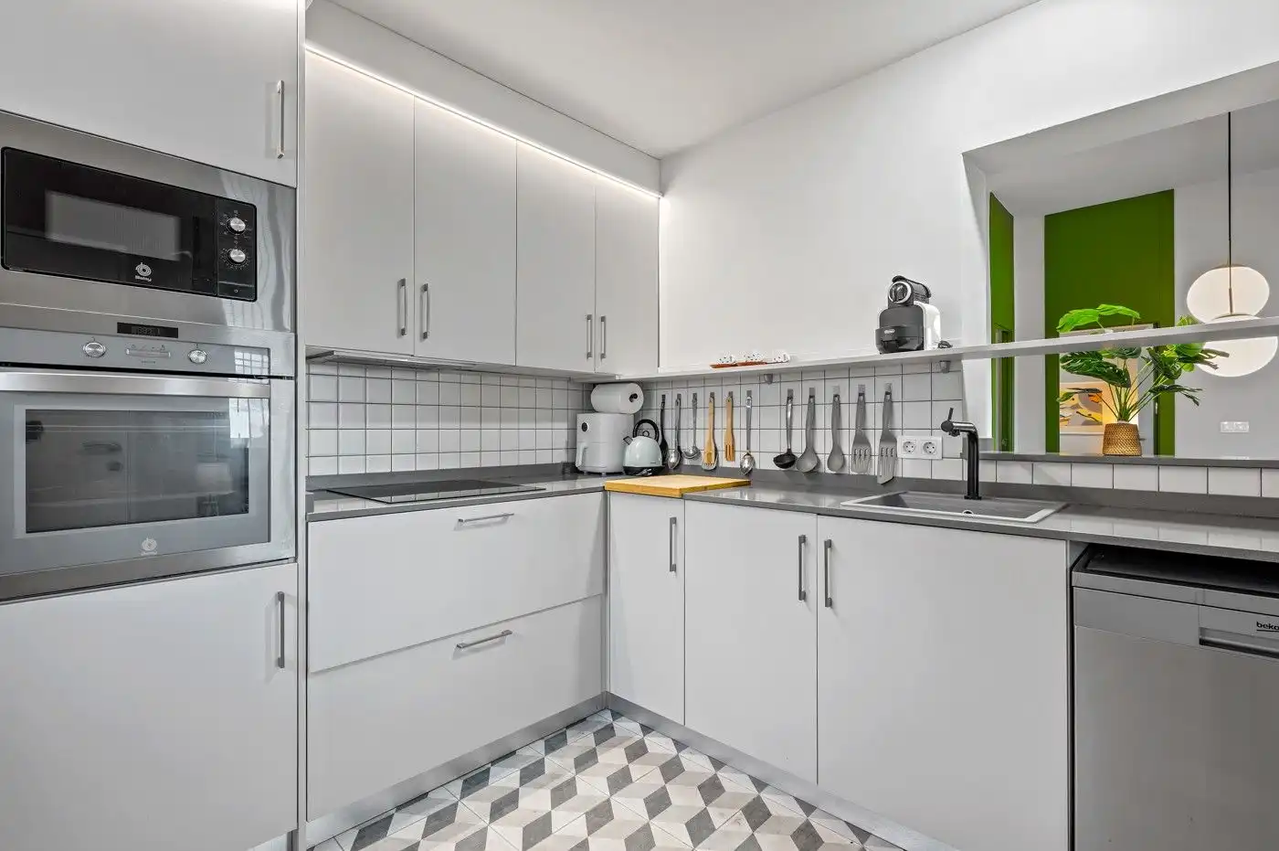 Cuina de Casa o xalet en venda en Elche / Elx amb Jardí privat, Terrassa i Piscina