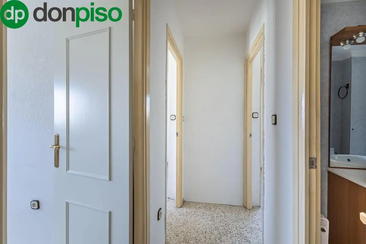 Piso con terraza en venta en Calle Calle de Matilde de Torre, imagen 17