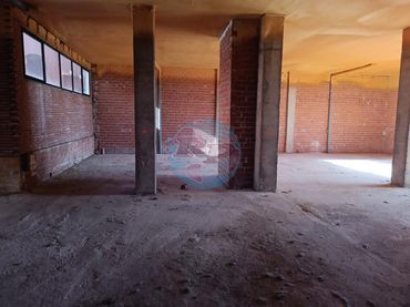 Local comercial en venda a San Claudio - La Chantría
