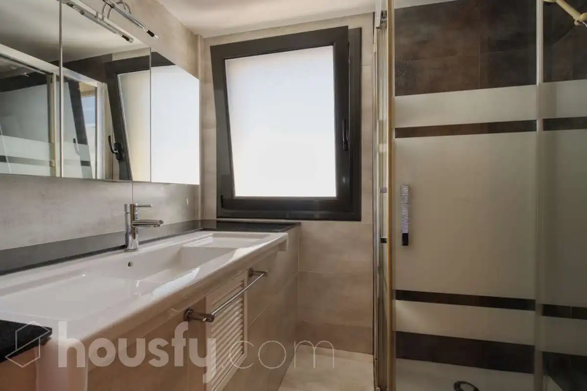 Badezimmer von Maisonette zum Verkauf in Roda de Berà mit Klimaanlage, Terrasse und Abstellraum