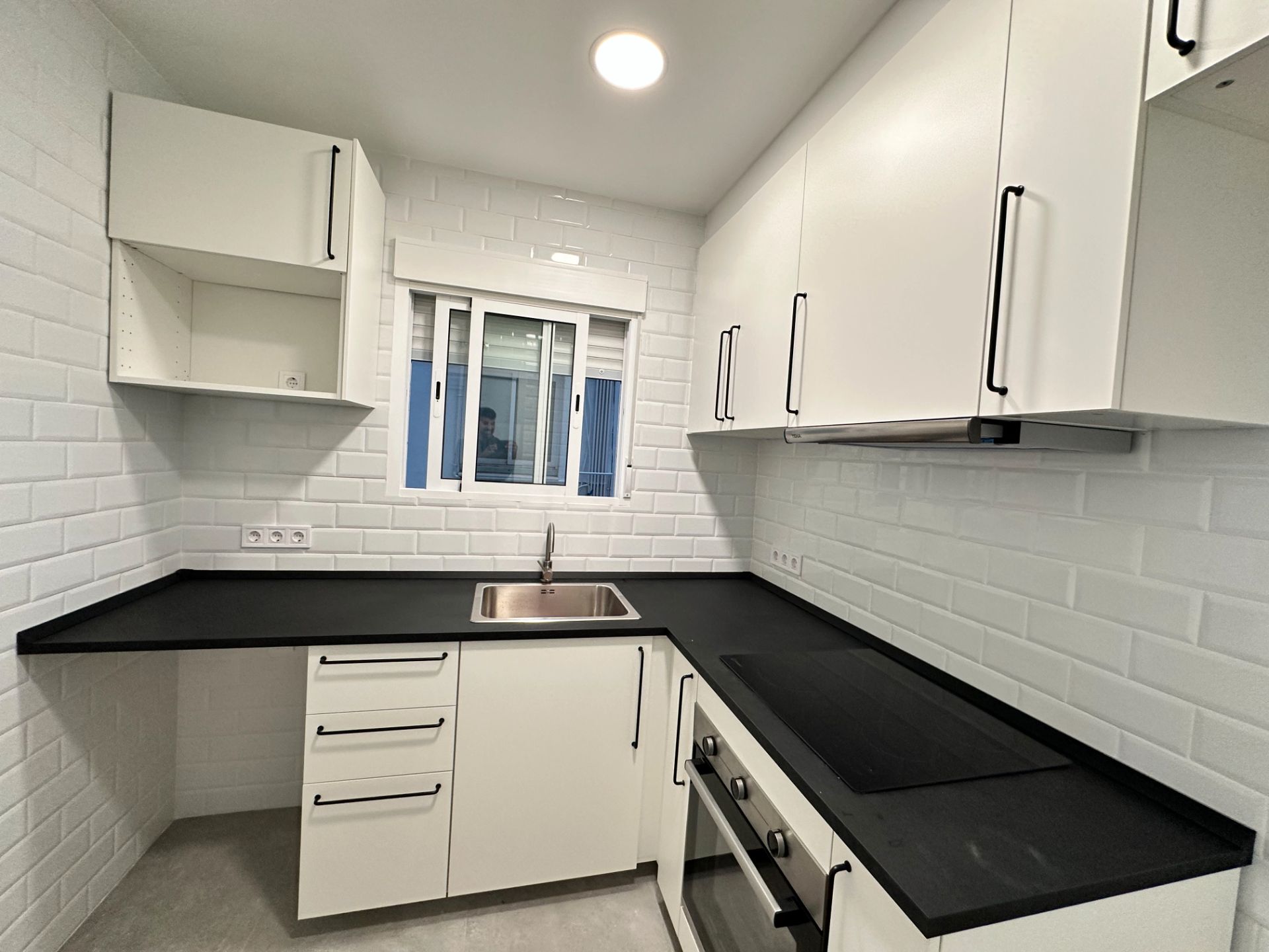 Cocina de Piso en venta en  Barcelona Capital con Horno y Balcón