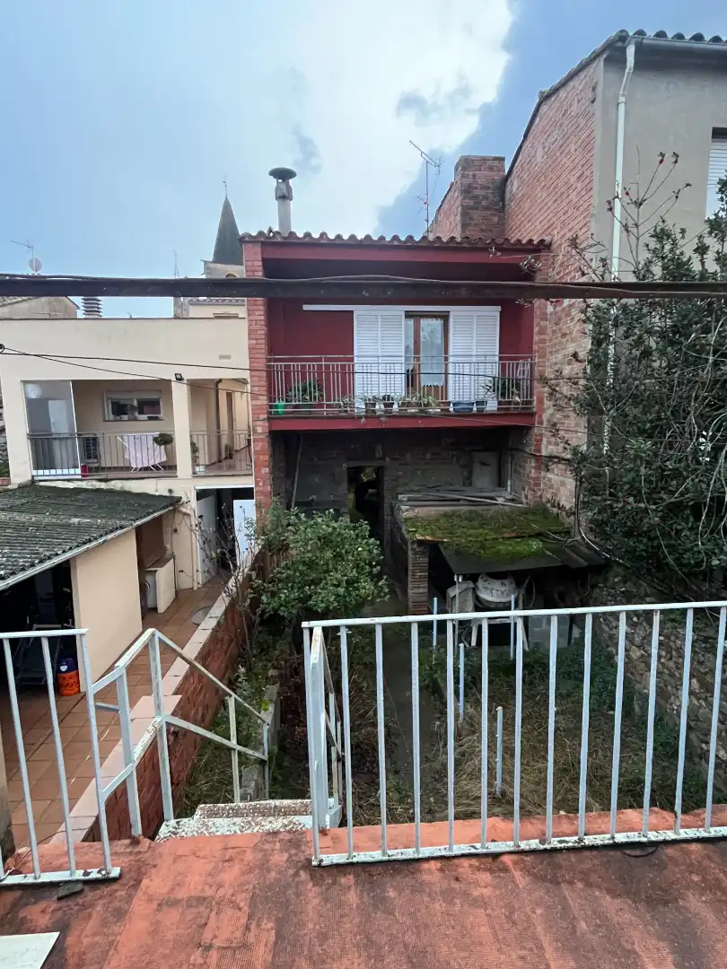 Vista exterior de Casa o xalet en venda en La Cellera de Ter amb Jardí privat i Terrassa