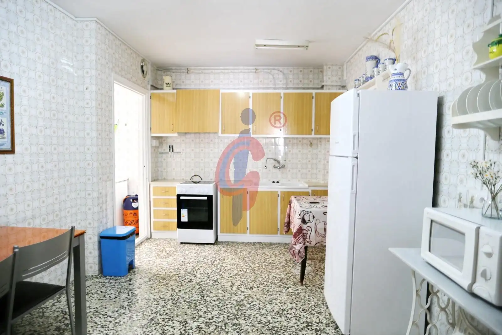 Cuina de Apartament de lloguer en Guardamar del Segura amb Aire condicionat, Calefacció i Moblat