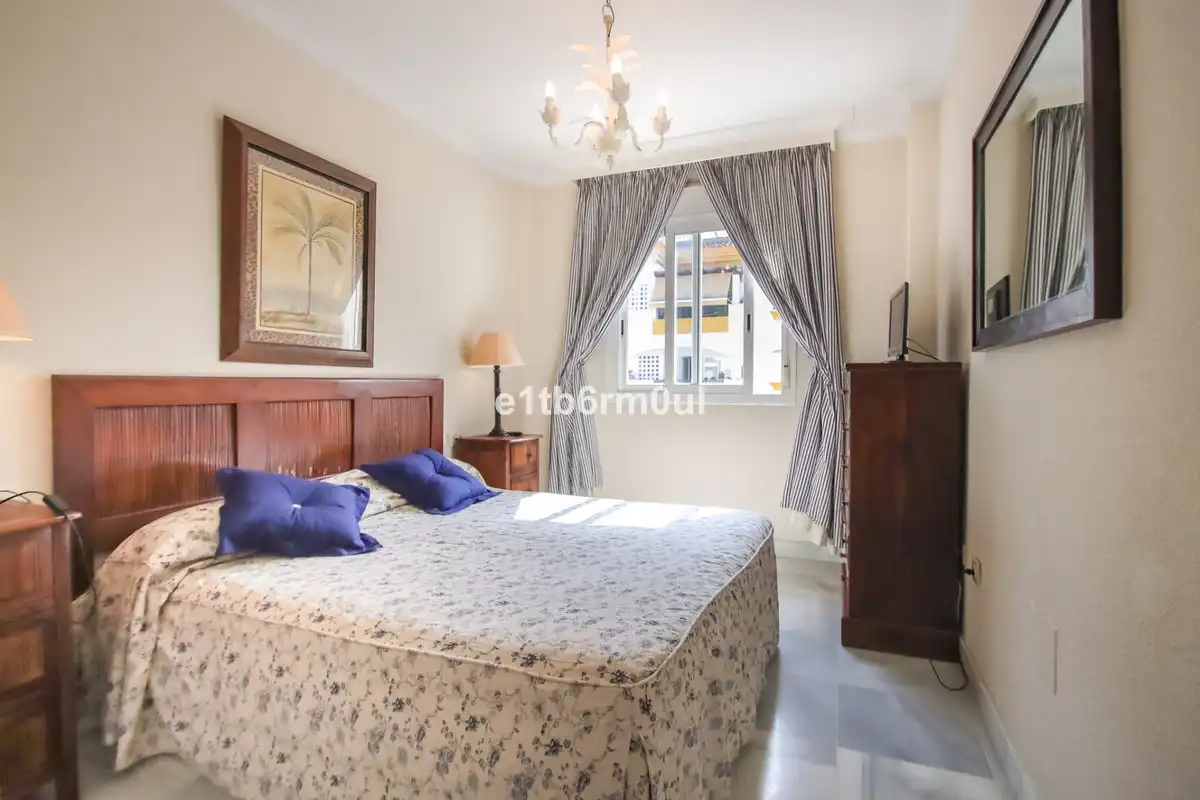 Apartamento con ascensor en venta en Milla de Oro, imagen 9