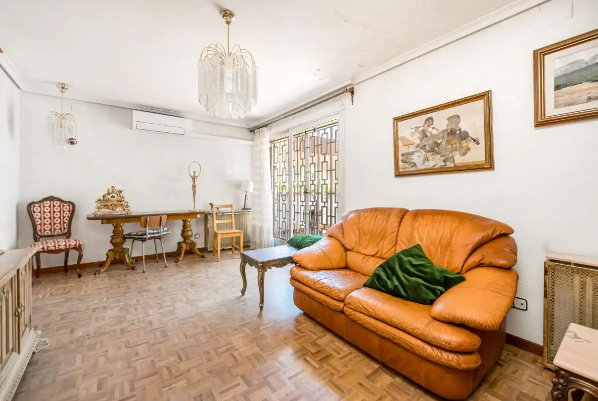 Living room of Houses for sale in Madrid  with Air Conditioner, Heating and Private garden