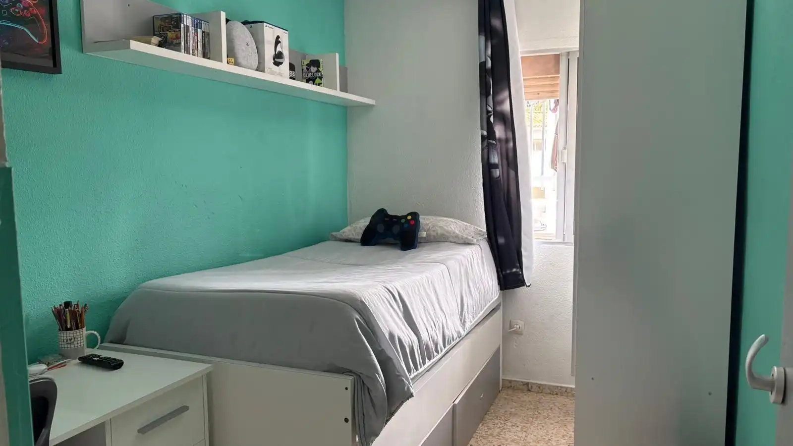 Bedroom of Flat for sale in Sevilla  with Terrace