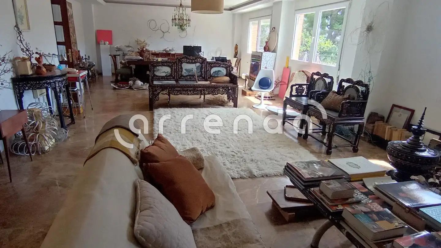 Sala d'estar de Casa o xalet en venda en Villalbilla amb Calefacció, Jardí privat i Terrassa