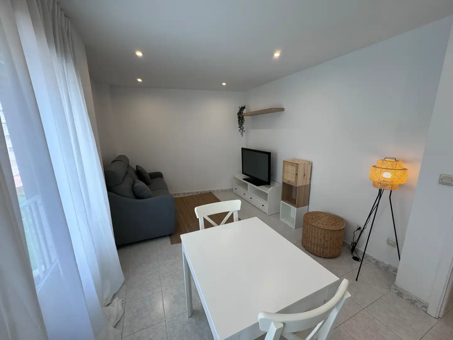 Wohnzimmer von Wohnung zur Miete in Ferrol mit Heizung und Möbliert