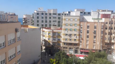 Foto 2 de Apartamento de alquiler en Calle General Serrano Orive, Centro, Ceuta Capital