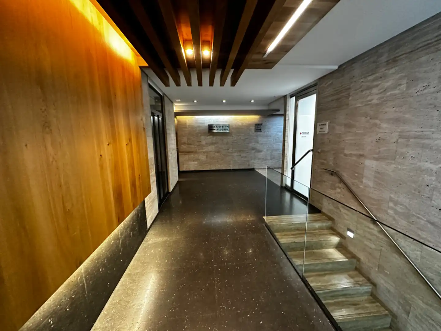 Wohnung zum Verkauf in Valladolid mit Heizung, Parkett und Terrasse