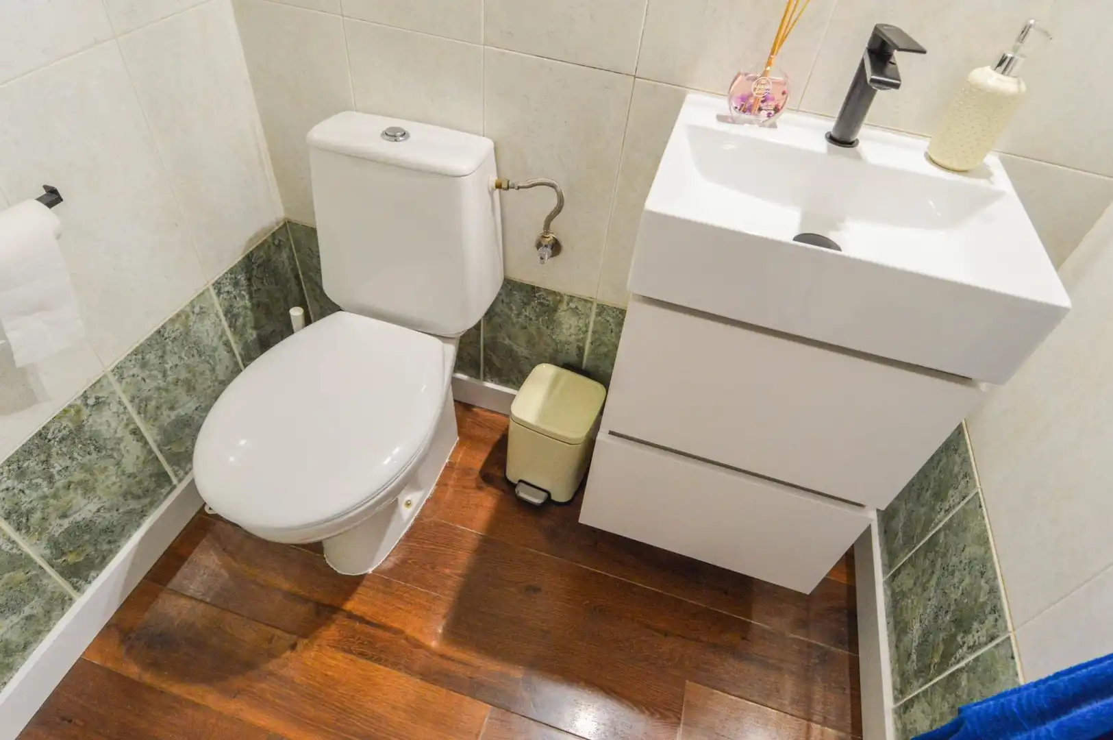 Baño de Dúplex de alquiler en Telde con Amueblado