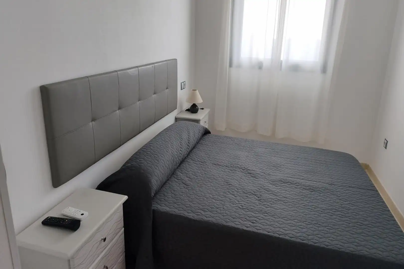 Dormitori de Apartament en venda en Vícar amb Aire condicionat, Terrassa i Moblat