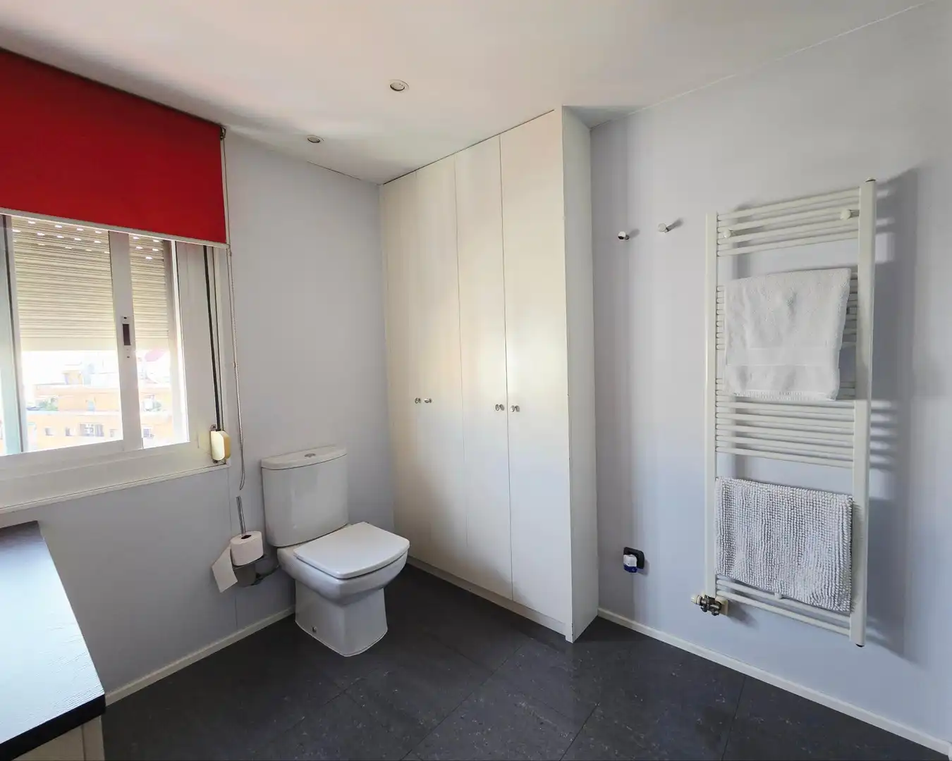 Bathroom of Attic for sale in Barcelona  with Air Conditioner, Heating and Terrace