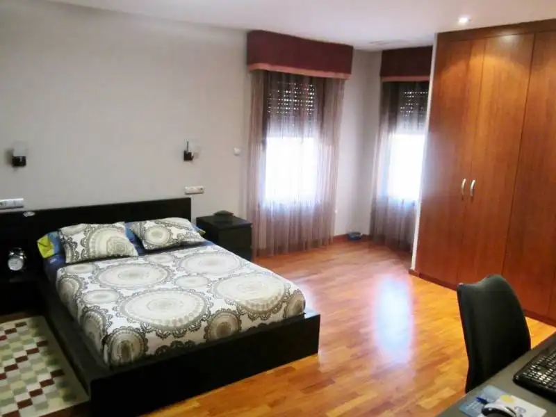 Bedroom of Houses for sale in Alicante / Alacant  with Air Conditioner, Heating and Private garden