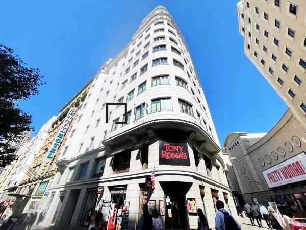 Exterior view of Flat for sale in  Madrid Capital  with Air Conditioner and Swimming Pool