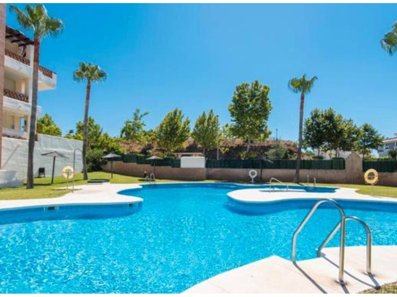 Piscina de Apartament en venda en Benalmádena amb Aire condicionat, Calefacció i Terrassa