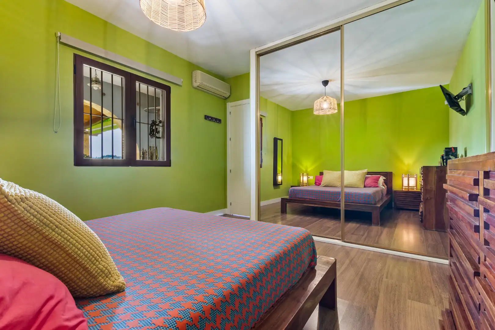 Bedroom of Houses for sale in Fuengirola  with Air Conditioner, Private garden and Swimming Pool