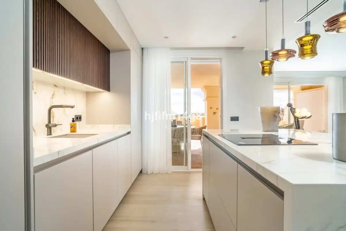 Piso con ascensor en venta en Nueva Andalucía, imagen 9