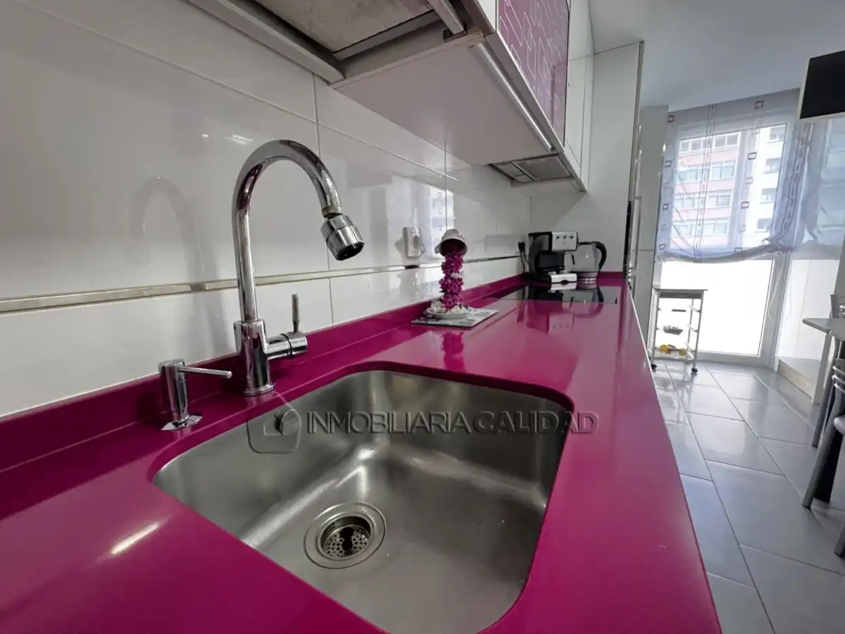 Cocina de Piso en venta en Burgos con Calefacción, Terraza y Trastero