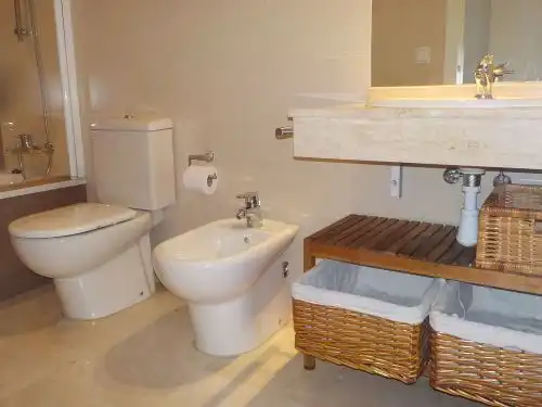Baño de Piso en venta en Valencia con Parquet, Amueblado y Horno