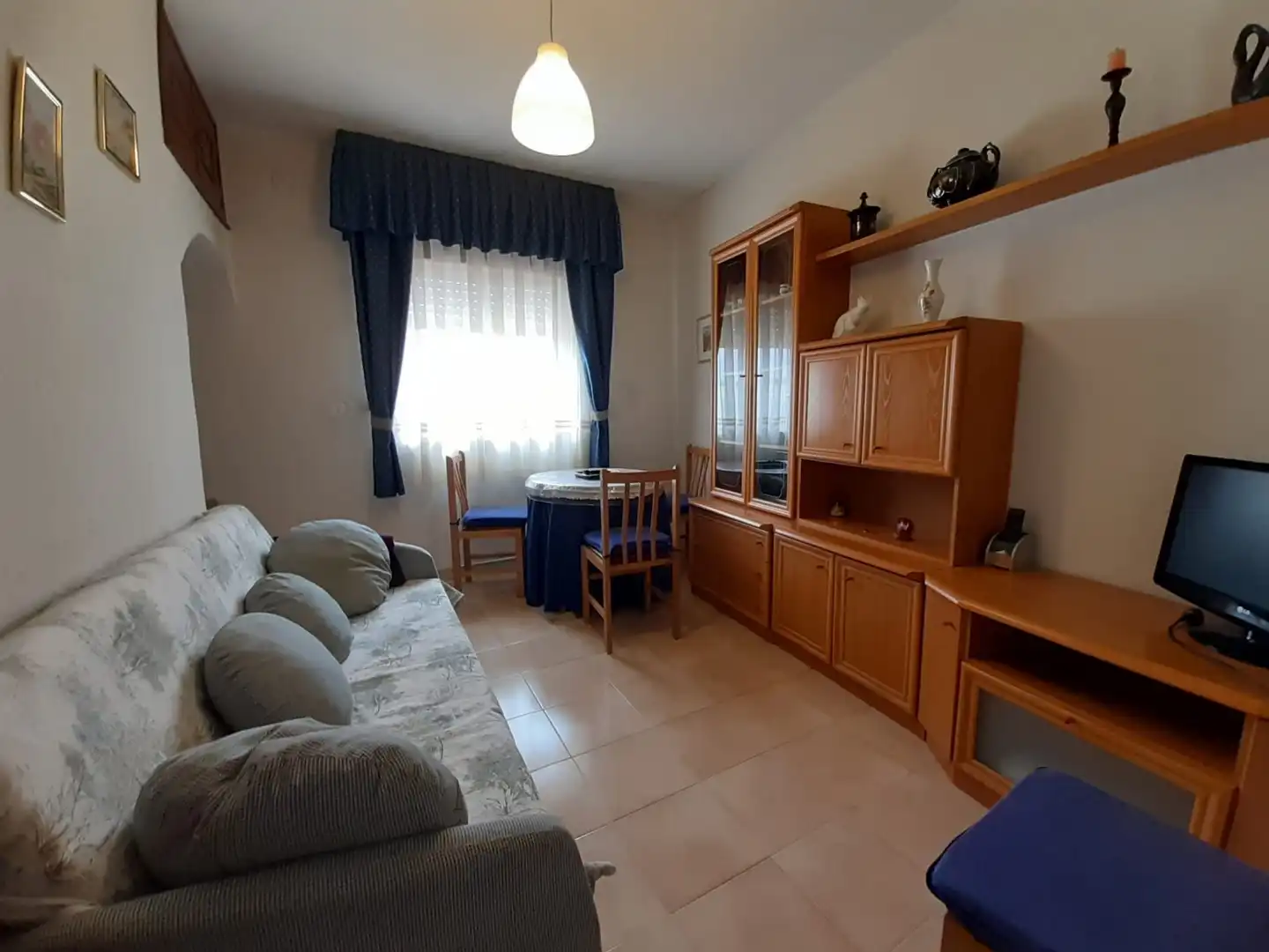 Schlafzimmer von Wohnung zum Verkauf in La Hiniesta  mit Abstellraum