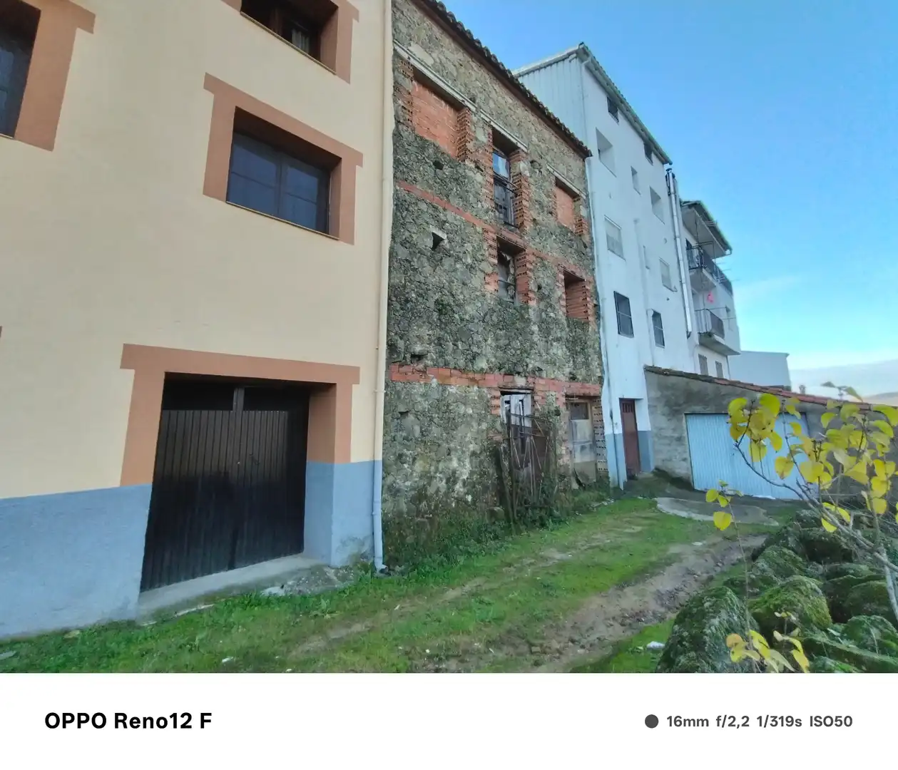Vista exterior de Finca rústica en venda en Casas del Castañar