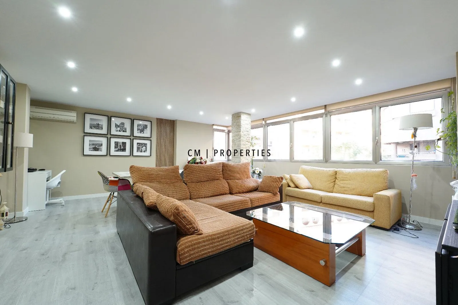 Living room of Flat for sale in  Valencia Capital  with Air Conditioner and Heating