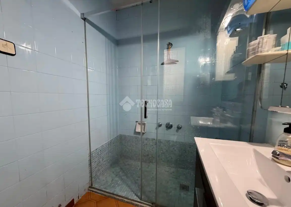 Baño de Piso en venta en Santa Coloma de Gramenet