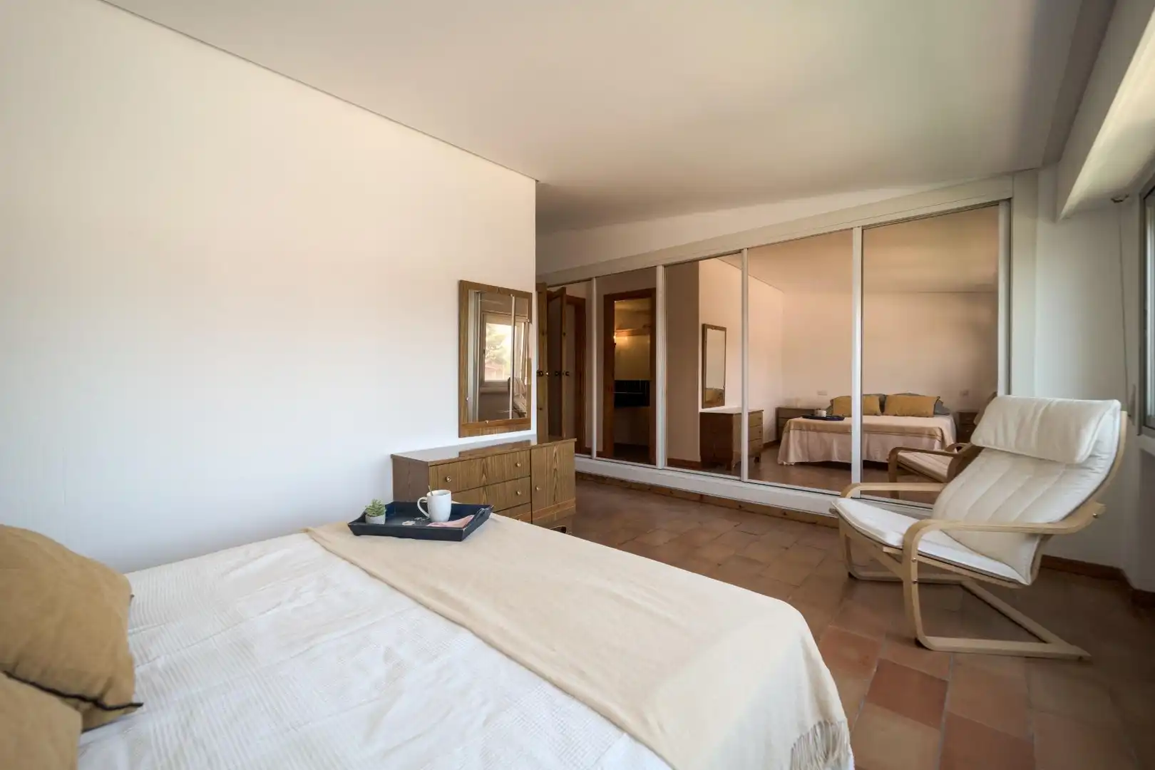 Bedroom of Detached homes for sale in Pozuelo de Alarcón  with Air Conditioner, Heating and Private garden