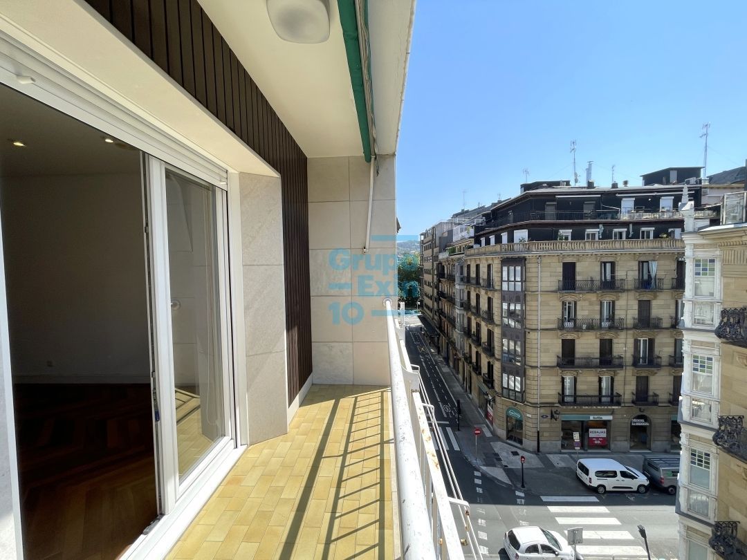 Flat to rent in Bergara Kalea, 14, Área Romántica, Centro , Donostia - San Sebastián