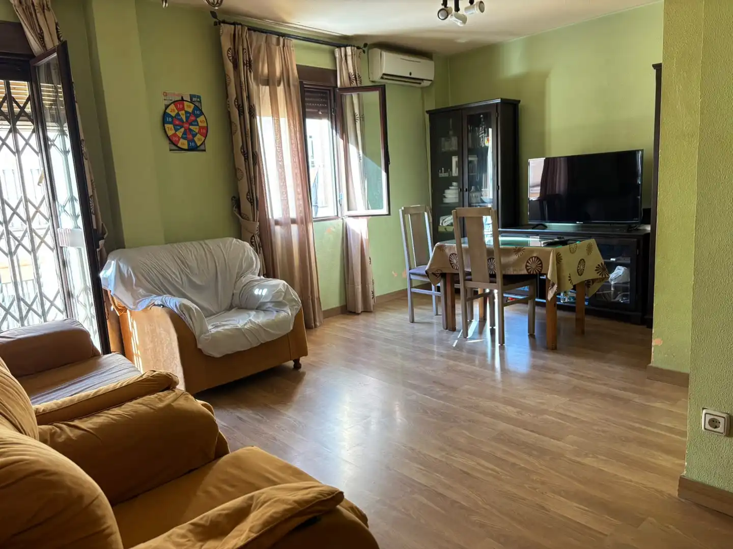 Flat with terrace for sale in Casco Antiguo